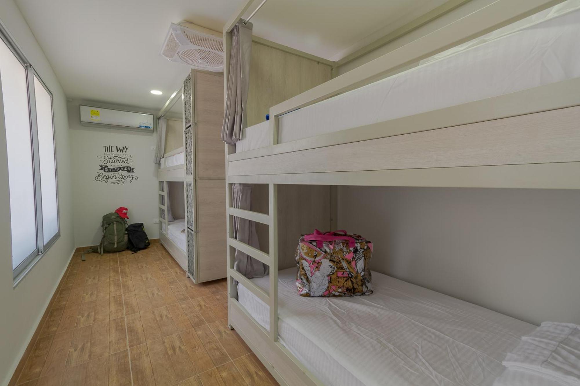 Casa Avelina Boutique Hostel Санта-Марта Экстерьер фото